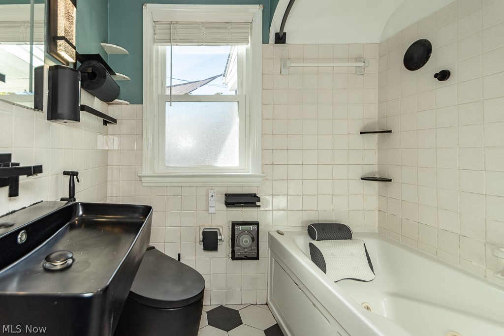 18010 Maple Heights Boulevard Maple Heights OH 44137