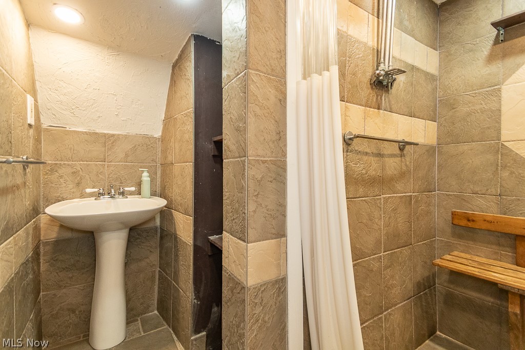 18010 Maple Heights Boulevard Maple Heights OH 44137