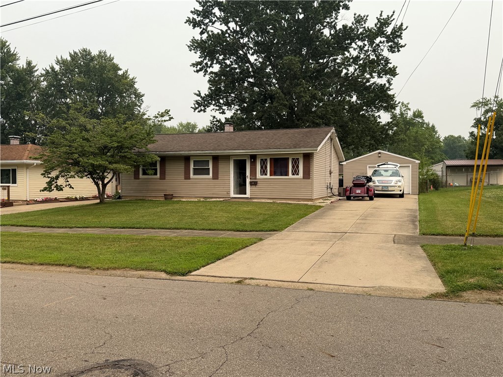 3334 Tanya Avenue NW Warren OH 44485