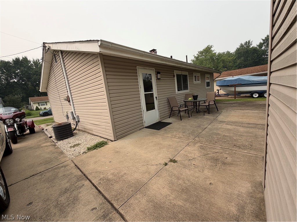 3334 Tanya Avenue NW Warren OH 44485