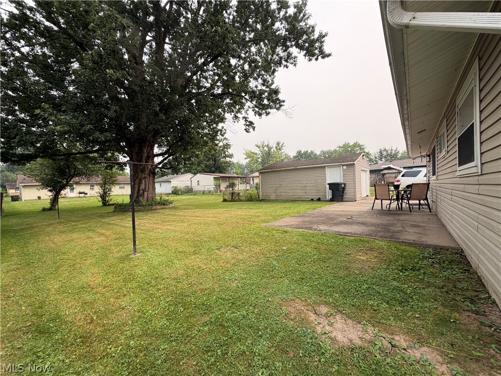3334 Tanya Avenue NW Warren OH 44485