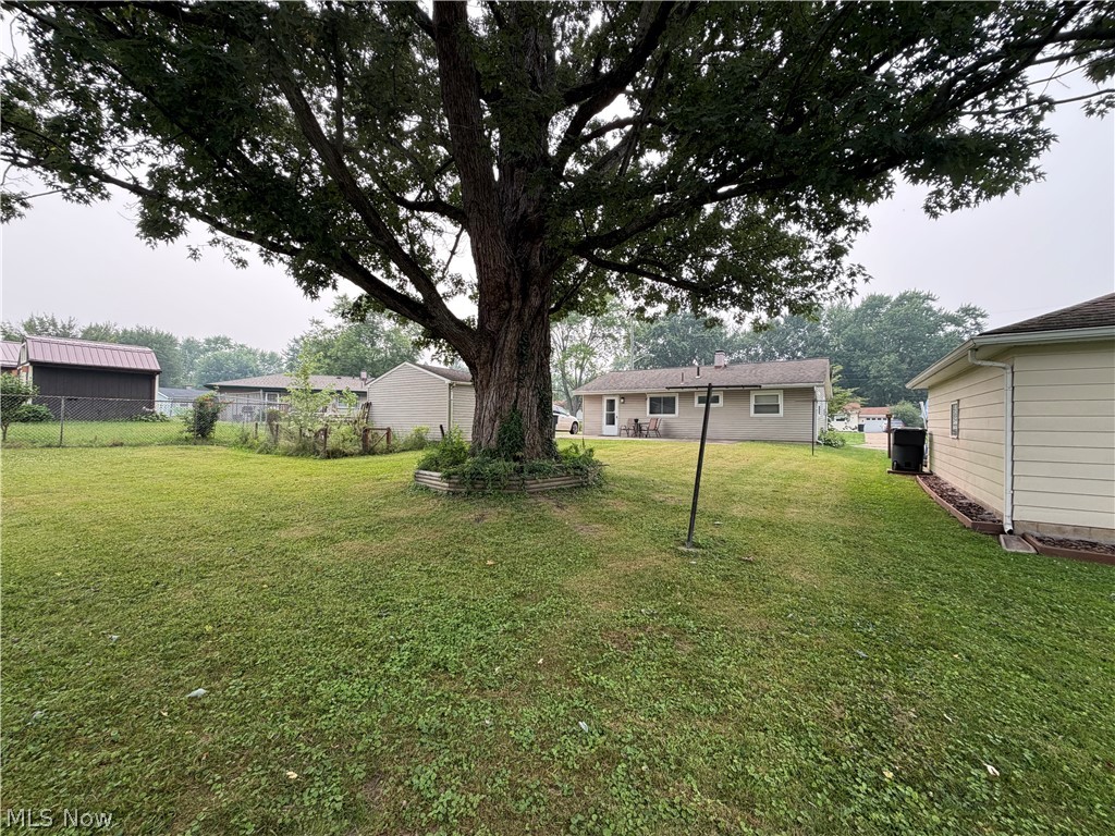3334 Tanya Avenue NW Warren OH 44485