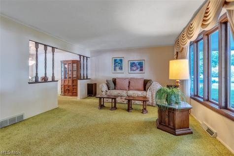 5756 Dorothy Drive North Olmsted OH 44070