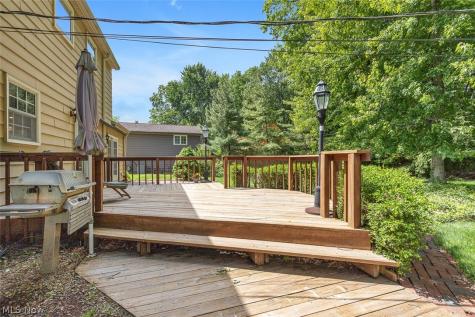 5756 Dorothy Drive North Olmsted OH 44070
