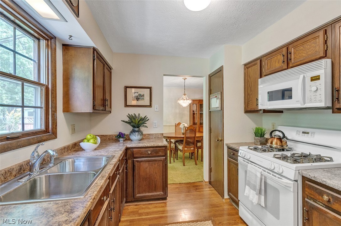 5756 Dorothy Drive North Olmsted OH 44070