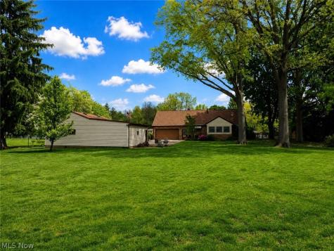 5960 Lasater Drive NW Canton OH 44718
