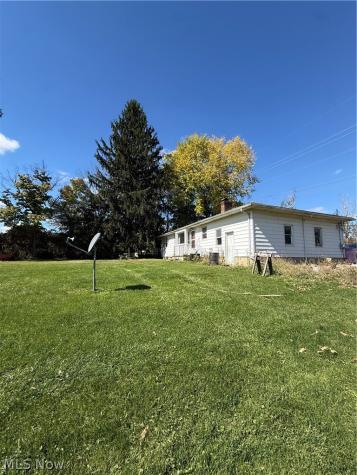 14637 Mayfield Road Huntsburg OH 44046