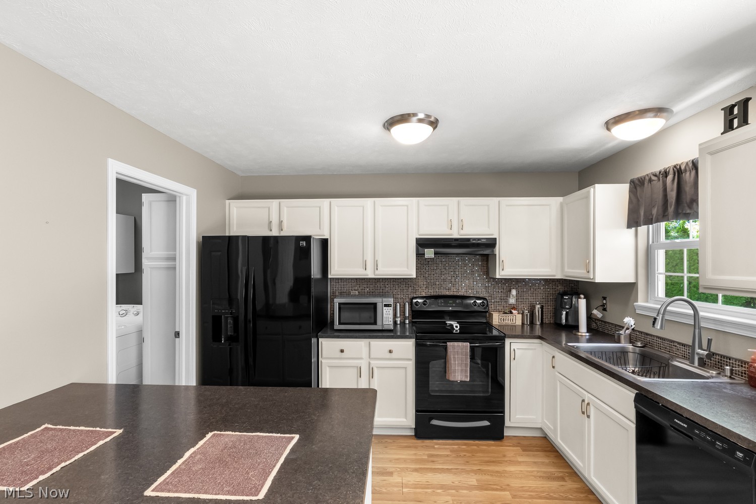 231 Woodbridge Lane Chardon OH 44024