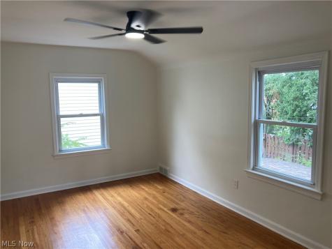 5299 Haverford Drive Lyndhurst OH 44124