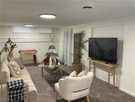 5299 Haverford Drive Lyndhurst OH 44124
