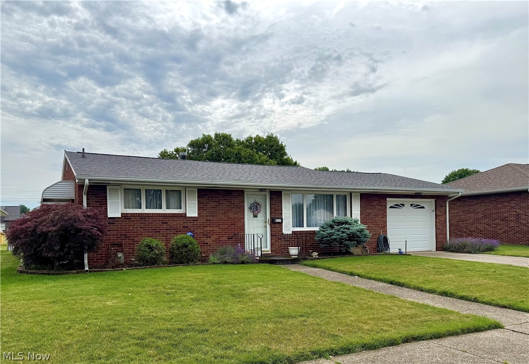 917 Prospect Street NW New Philadelphia OH 44663