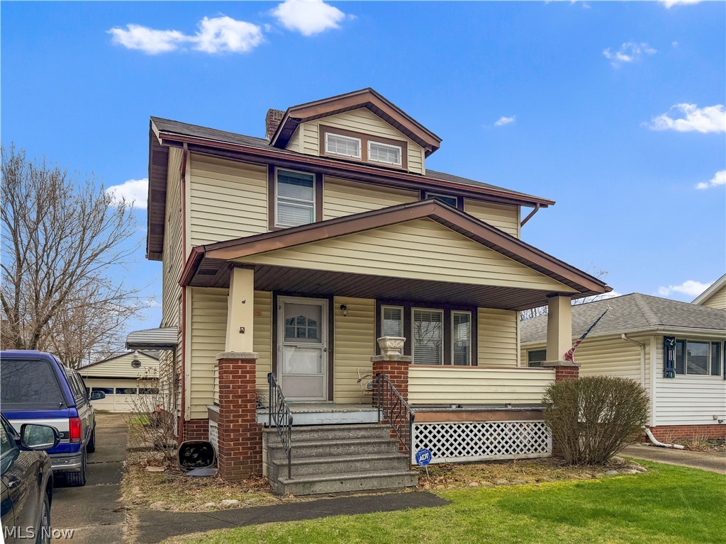 13705 Courtland Avenue Cleveland OH 44111