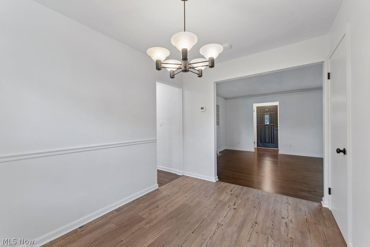 489 Mapleview Drive Seven Hills OH 44131