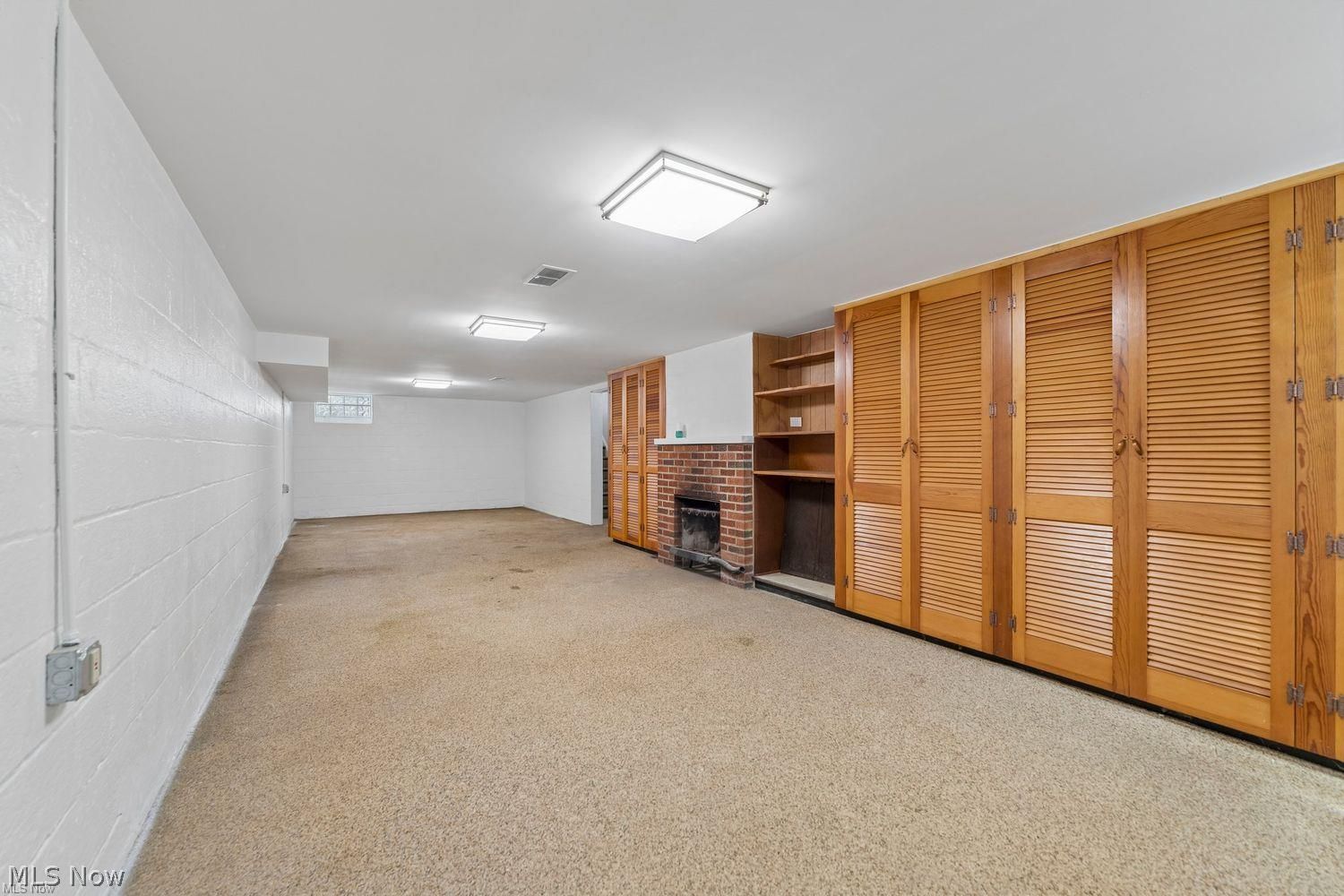 489 Mapleview Drive Seven Hills OH 44131
