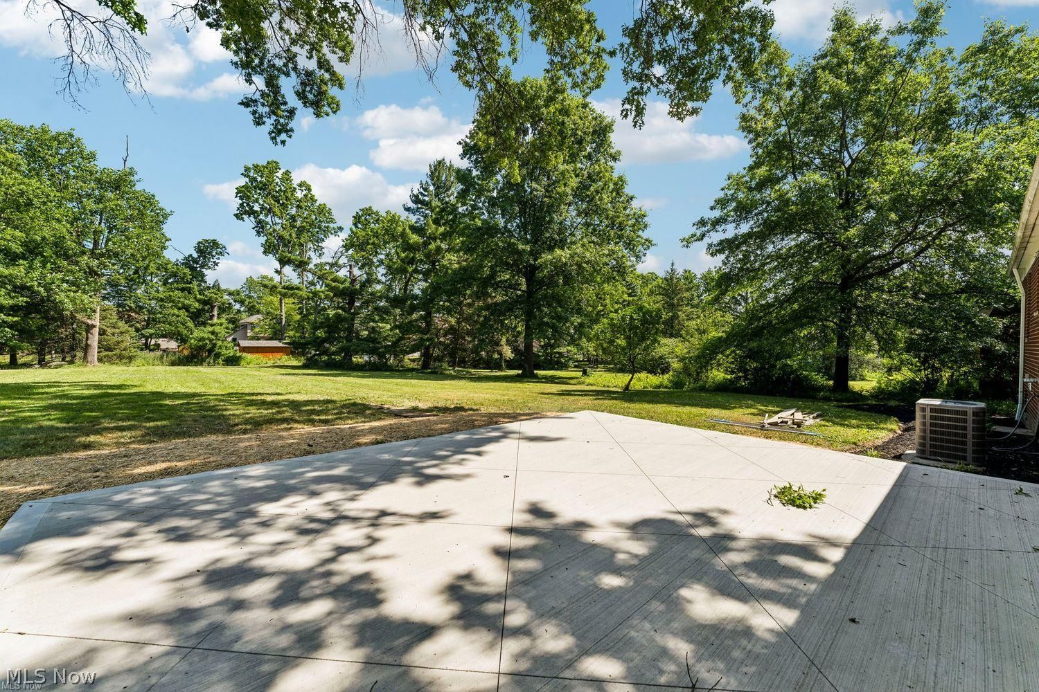 489 Mapleview Drive Seven Hills OH 44131