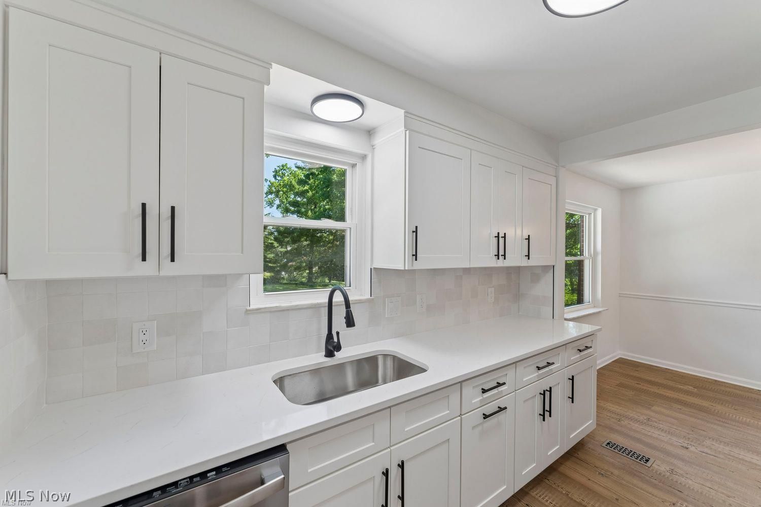 489 Mapleview Drive Seven Hills OH 44131