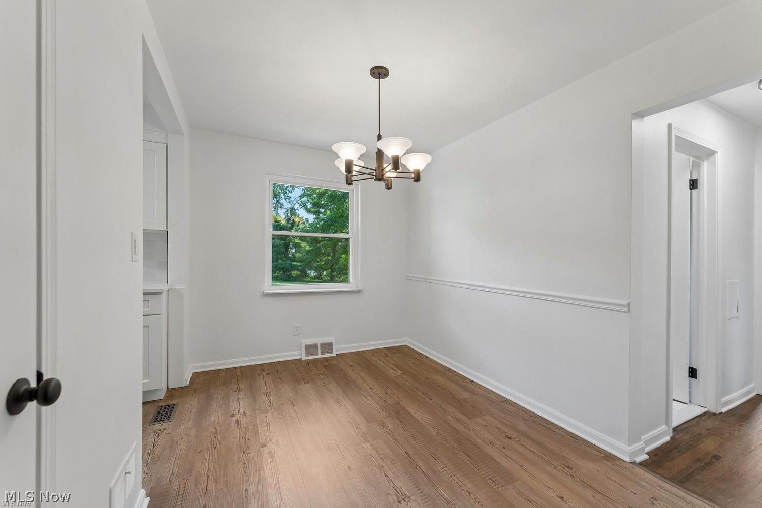 489 Mapleview Drive Seven Hills OH 44131