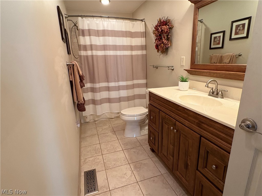 53996 Colerain Pike Martins Ferry OH 43935