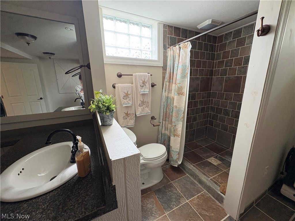 53996 Colerain Pike Martins Ferry OH 43935