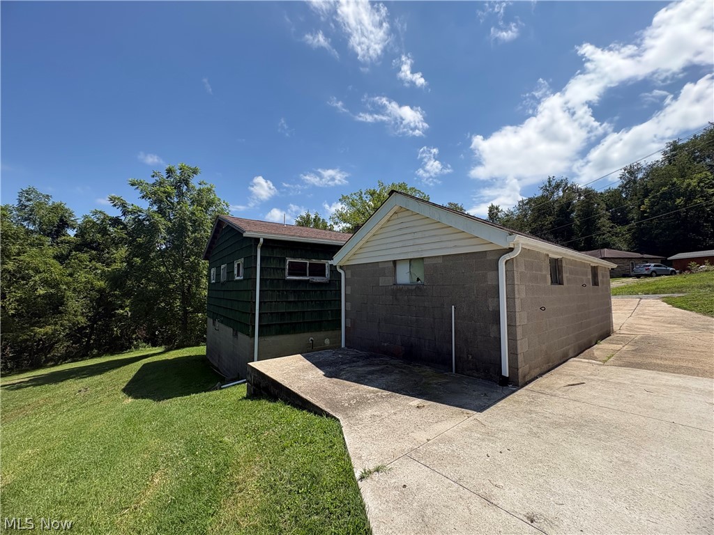 53996 Colerain Pike Martins Ferry OH 43935
