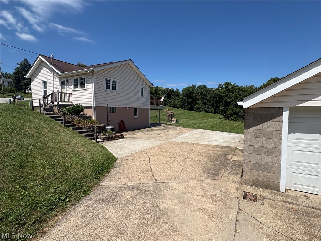 53996 Colerain Pike Martins Ferry OH 43935