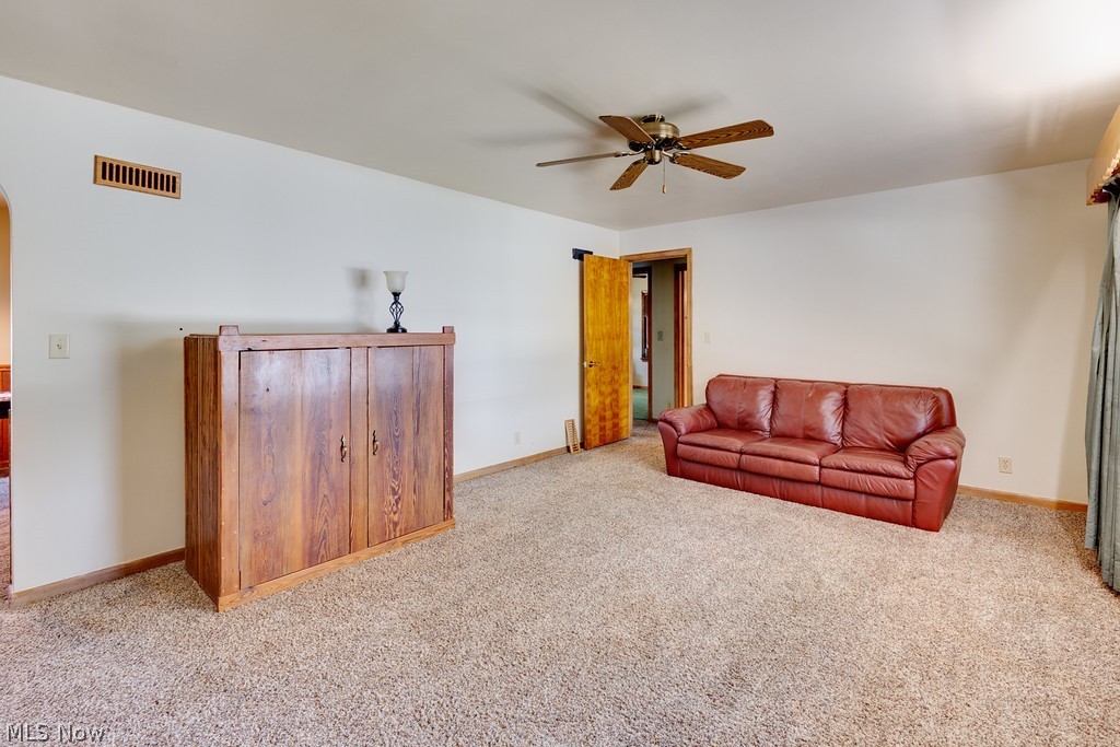 985 Carnegie Avenue Akron OH 44314