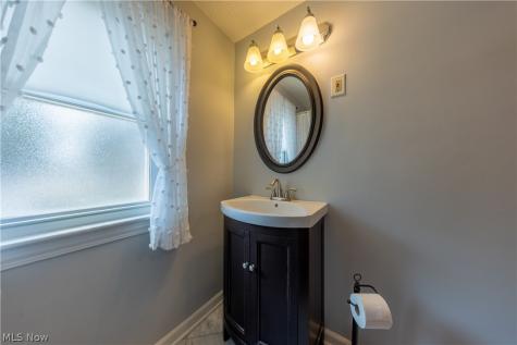 9408 S Highland Avenue Garfield Heights OH 44125