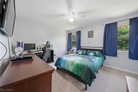 2681 Country Squire Street NW Uniontown OH 44685