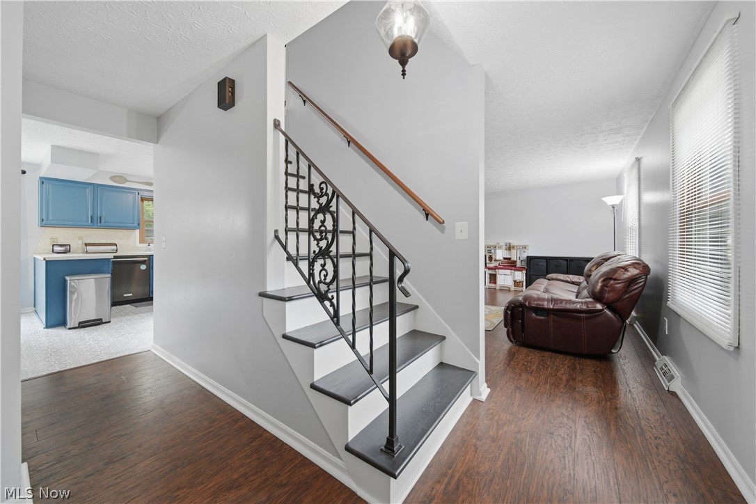 2681 Country Squire Street NW Uniontown OH 44685