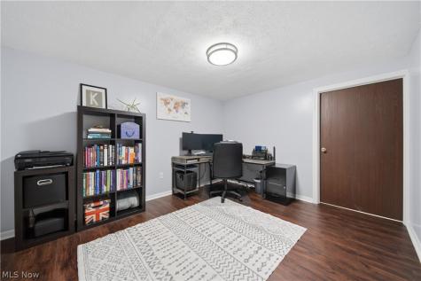 2681 Country Squire Street NW Uniontown OH 44685