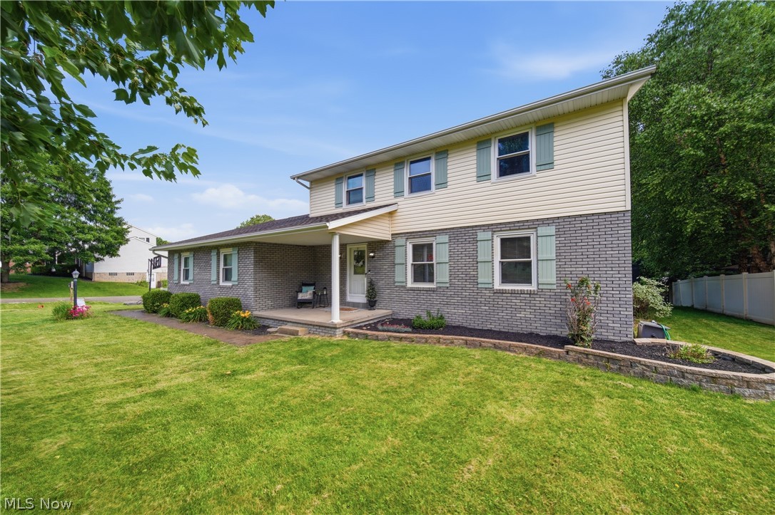 2681 Country Squire Street NW Uniontown OH 44685