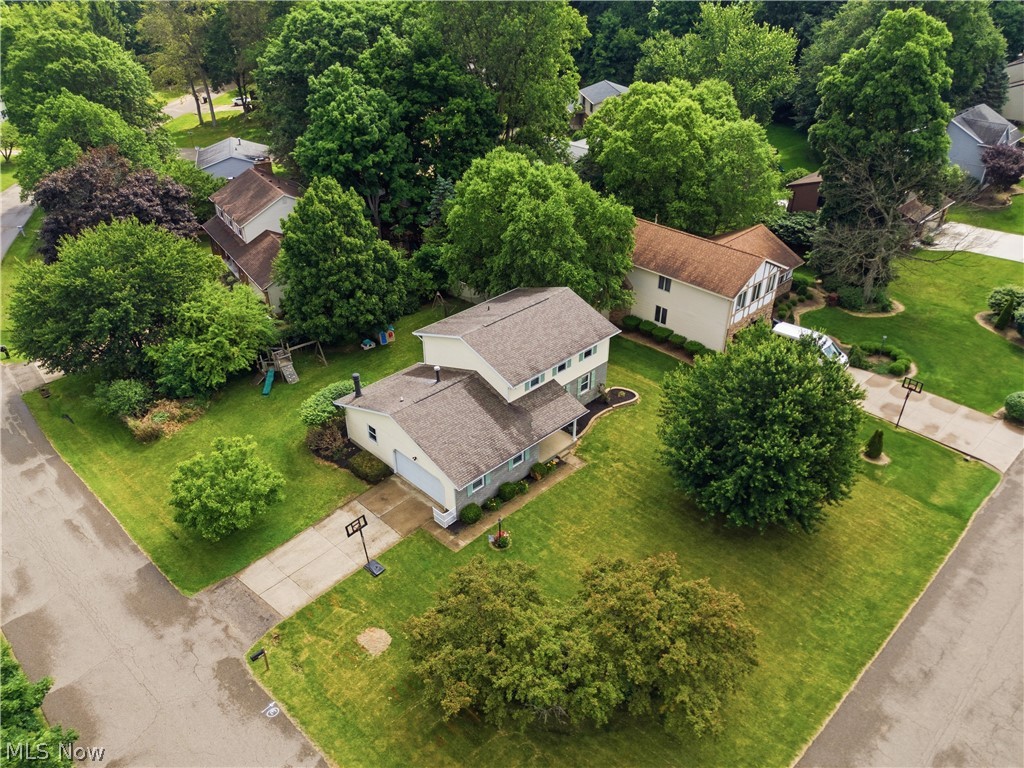 2681 Country Squire Street NW Uniontown OH 44685
