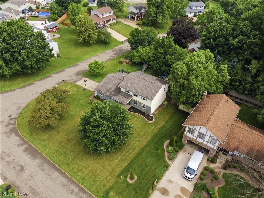 2681 Country Squire Street NW Uniontown OH 44685