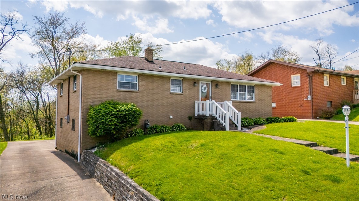 116 Rex Avenue Wintersville OH 43953