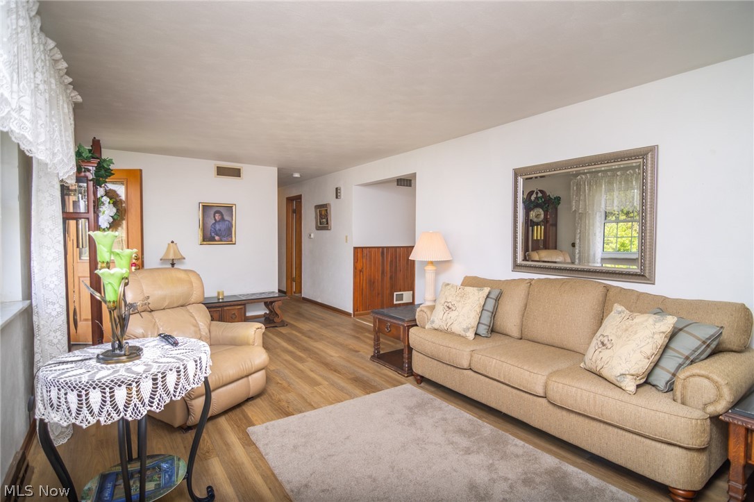 116 Rex Avenue Wintersville OH 43953