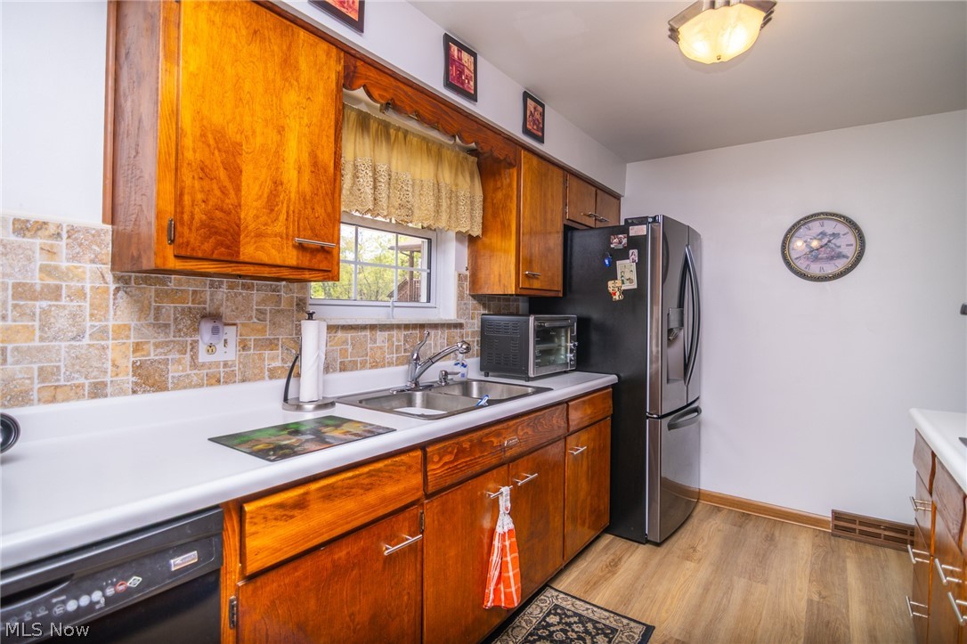 116 Rex Avenue Wintersville OH 43953