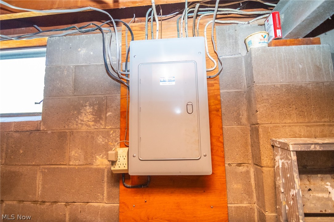116 Rex Avenue Wintersville OH 43953