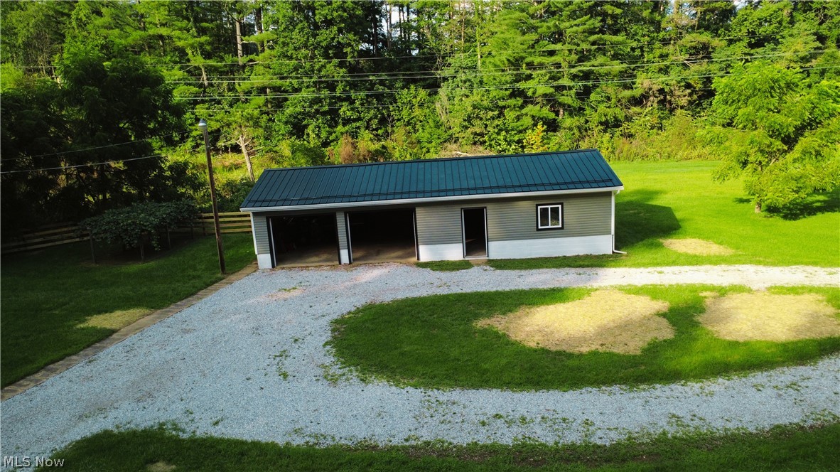 24981 Township Road 26 Road Coshocton OH 43812