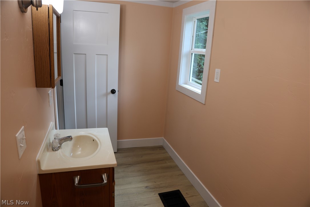 24981 Township Road 26 Road Coshocton OH 43812