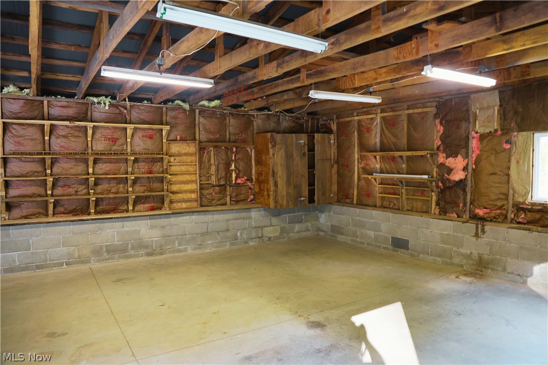 24981 Township Road 26 Road Coshocton OH 43812