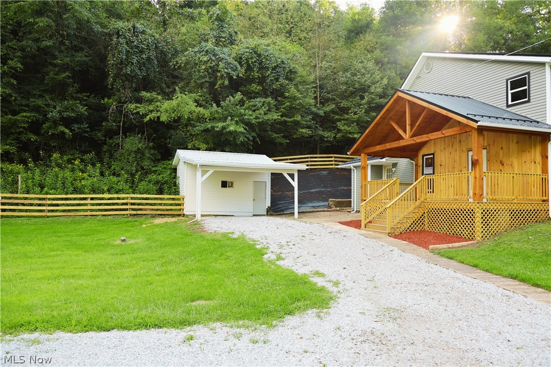 24981 Township Road 26 Road Coshocton OH 43812