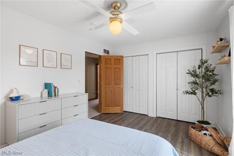 5229 Waterbridge Drive North Royalton OH 44133