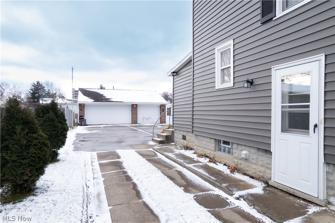 30 20th Street SW Barberton OH 44203