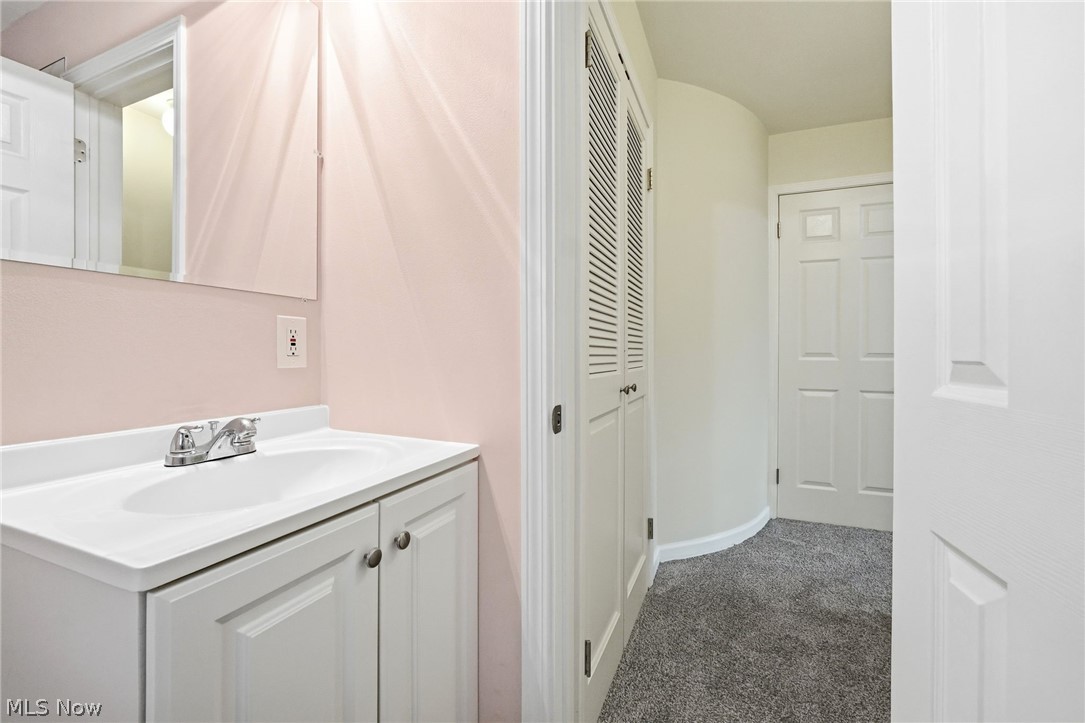 13034 Stratford Trail Chesterland OH 44026
