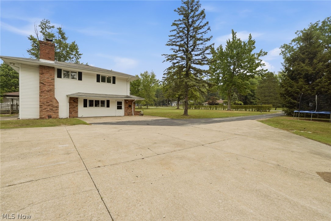 13034 Stratford Trail Chesterland OH 44026