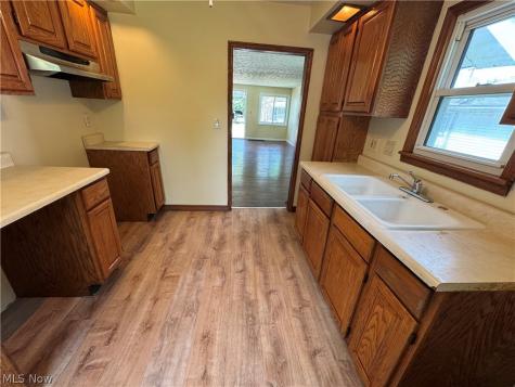 974 Wyley Avenue Akron OH 44306