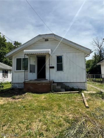 974 Wyley Avenue Akron OH 44306