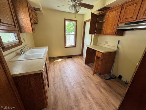 974 Wyley Avenue Akron OH 44306