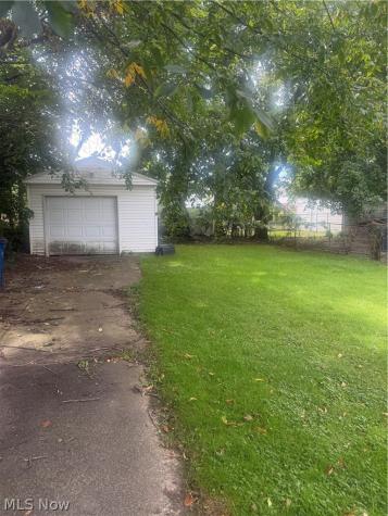 12516 Rexford Avenue Cleveland OH 44105