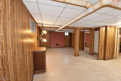 5883 Clearview Drive Parma Heights OH 44130